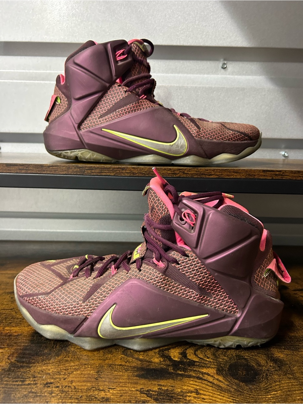 Nike Lebron James XII 12 Double Helix Purple Silver Pink Volt Sz 9.5 684593-607